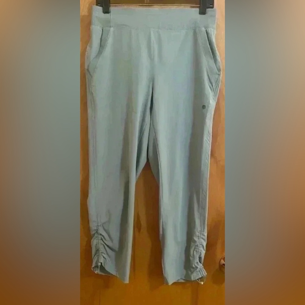 Apana Men's Light Gray Chinos